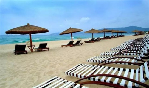 卢小七辣酱拌面